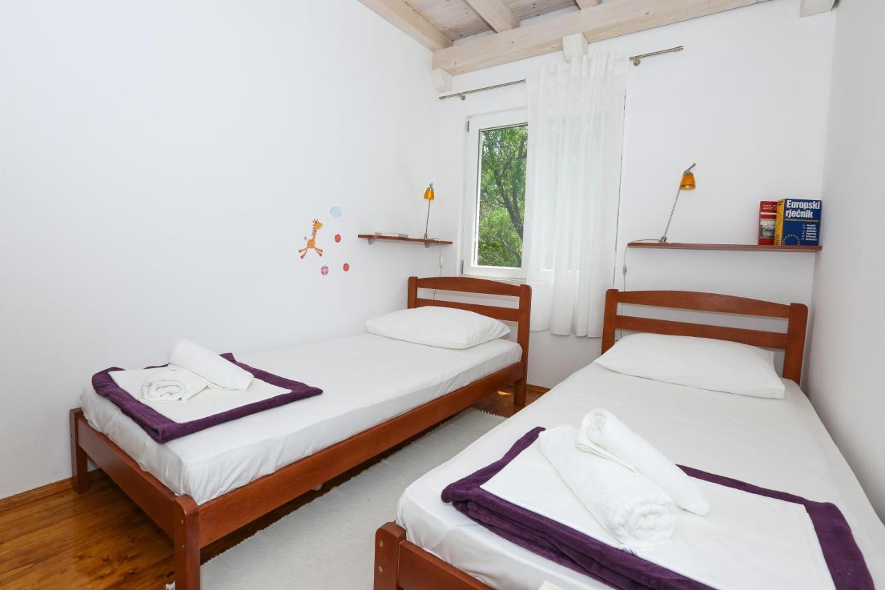 Spacious Apartment Lucia Prožura エクステリア 写真