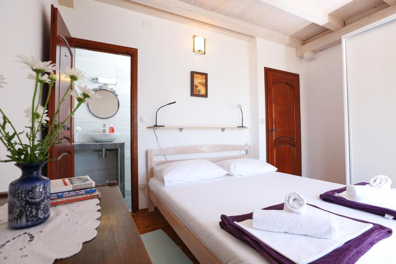 Spacious Apartment Lucia Prožura エクステリア 写真