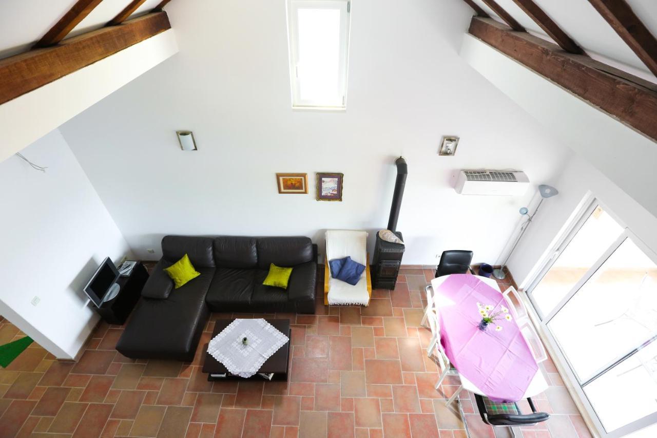 Spacious Apartment Lucia Prožura エクステリア 写真